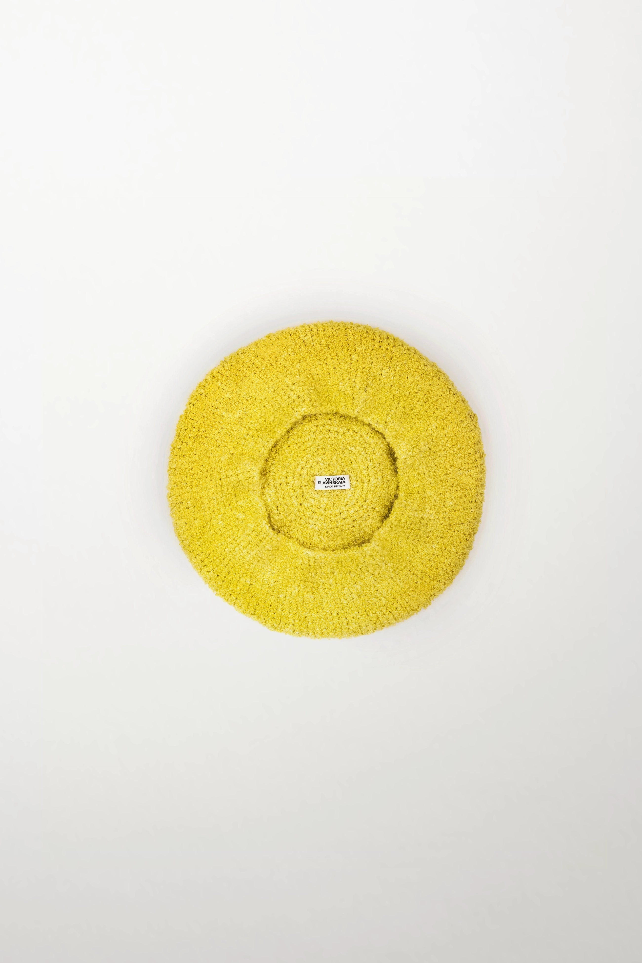 Pom Pom Beret in Cashmere